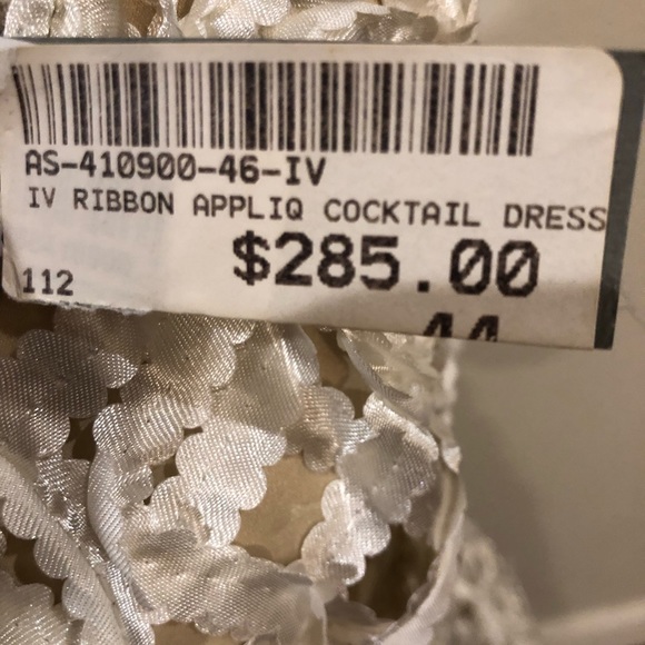 Antenello Serio Designer Ribbon Appliqué Dress - Picture 6 of 7